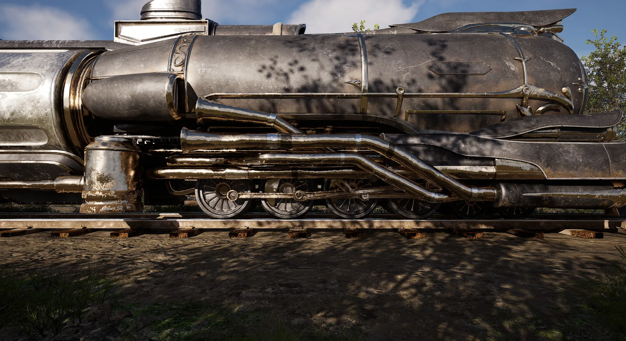 Profil de la locomotive au soleil, ombres des feuillages sur la chaudière